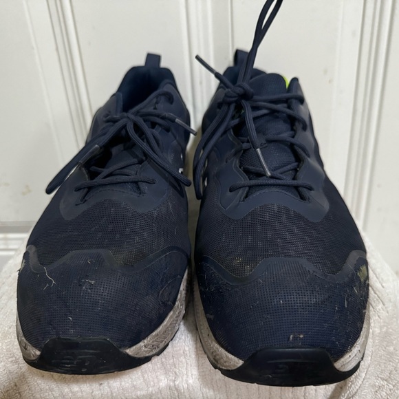 New Balance Logic safety toe - Picture 2 of 8